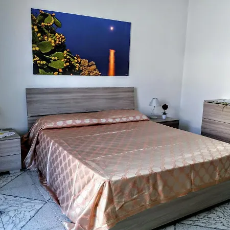Delfis Ii Bed & Breakfast 3*