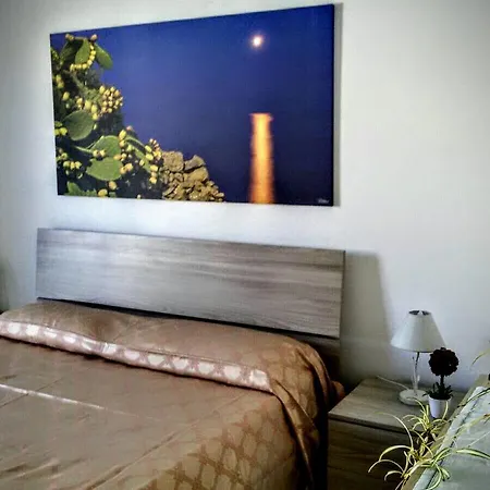 Delfis Ii Bed & Breakfast